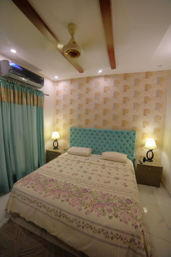 Grey Orchard Homestay - A Family Place Лахор Экстерьер фото