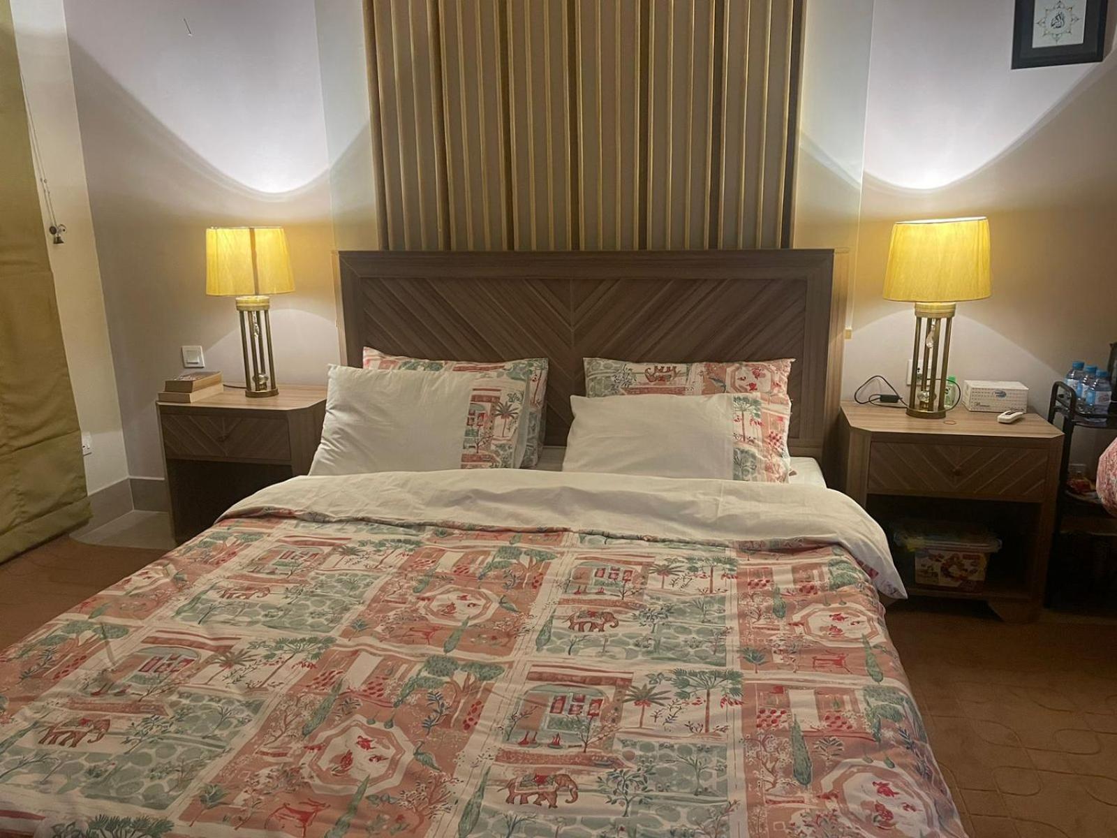 Grey Orchard Homestay - A Family Place Лахор Экстерьер фото